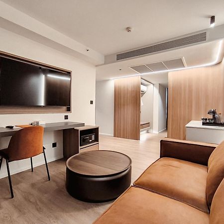 Citrus Sukhumvit 13 Nana Bangkok By Compass Hospitality Otel Dış mekan fotoğraf